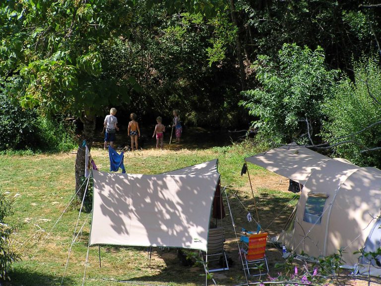 Camping Moulin De Liort Aveyron staanplaatsen 768x576