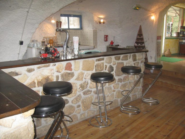 Camping Moulin d Onclaire bar 768x576