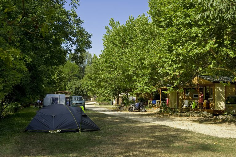 Camping Moulin d Onclaire staanplaats 768x511