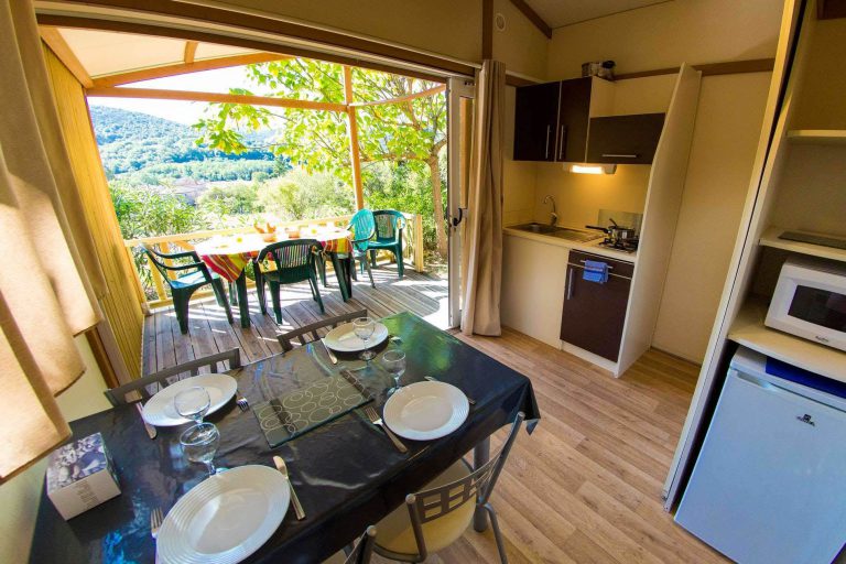 Camping le Vieux Vallon Ardeche chalet huren 768x512