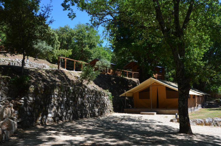 Camping le Vieux Vallon Ardeche safaritent huren 768x509