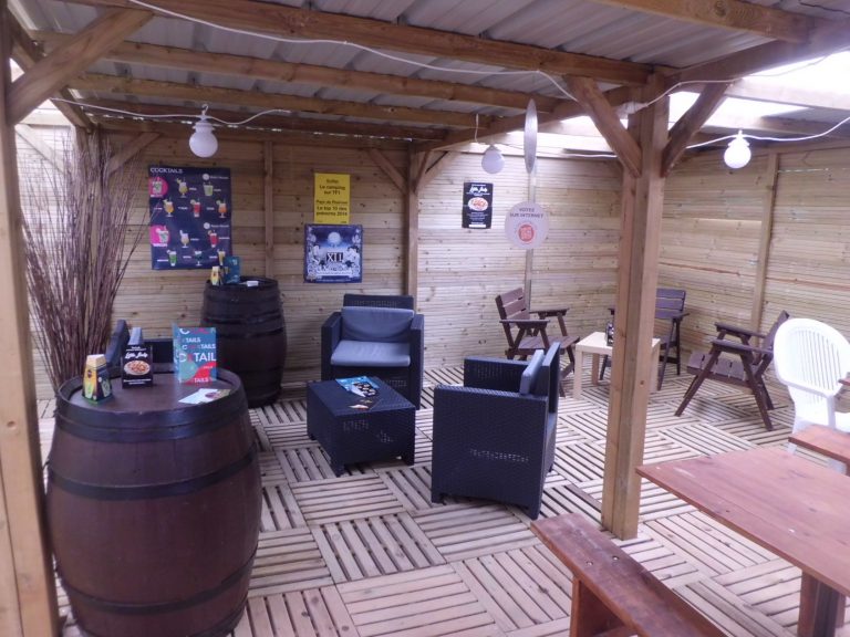 Camping Des Cerisiers bar 768x576