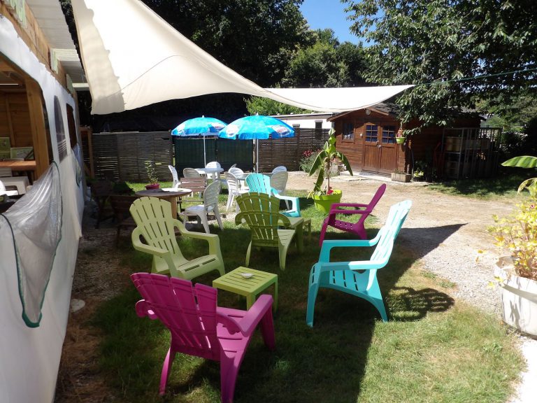 Camping Des Cerisiers terras 768x576