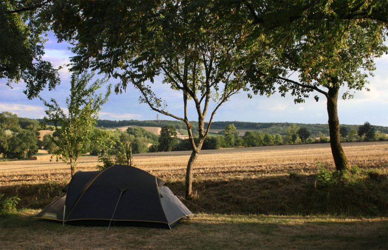 Camping Domaine Les Angeles Gers uitzicht 768x495