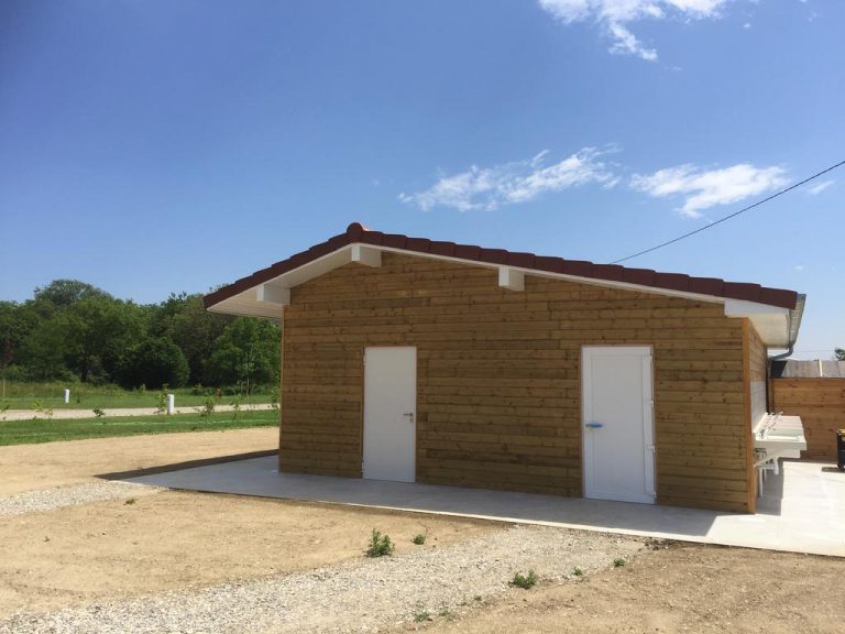 Camping Du Canal sanitair gebouw 768x576