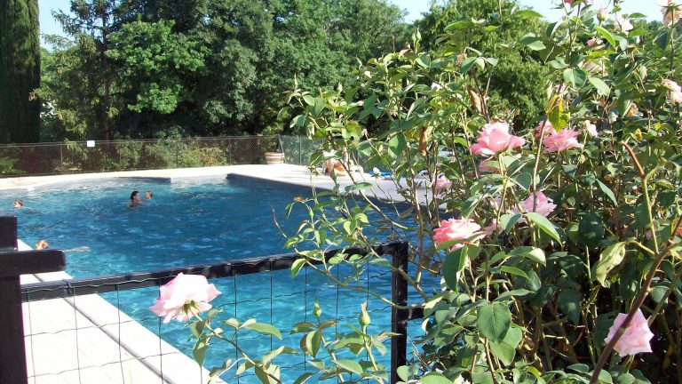 Camping La Garrigue zwembad 768x432