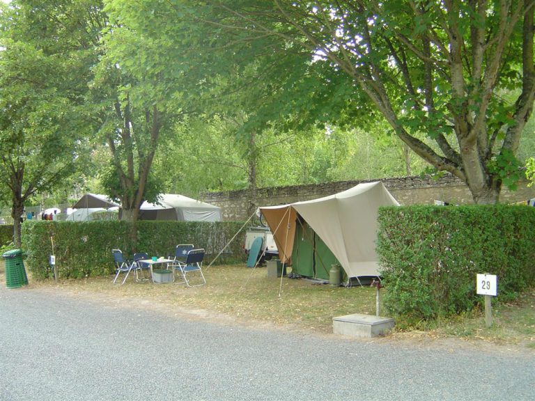Camping Le Château De La Rolandière staanplaats 768x576