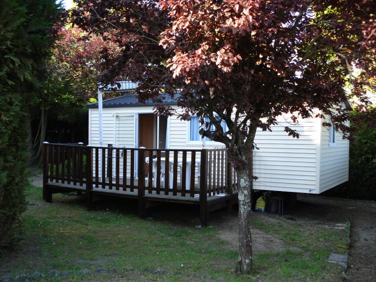 Camping Le Château De La Rolandière stacaravan huren 768x576