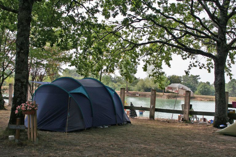 Camping Le Chêne du Lac Gironde staanplaats 768x512