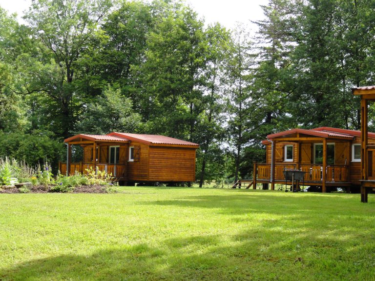 Camping Le Domaine Du Buisson chalet huren 768x576
