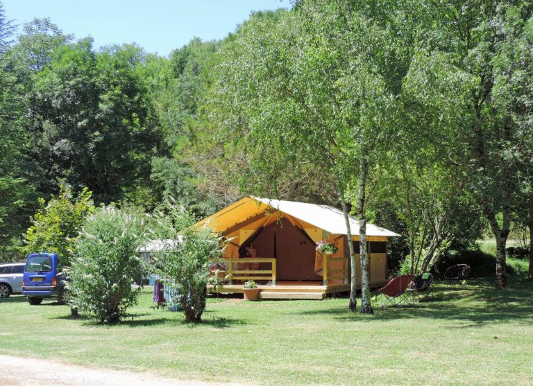 Camping du Ruisseau du Treil lodgetent huren 768x557