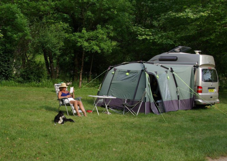 Camping du Ruisseau du Treil staanplaatsen 768x545