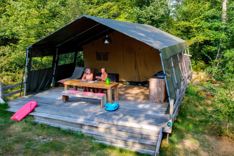 Naturistencamping Creuse Nature safaritent huren 768x512