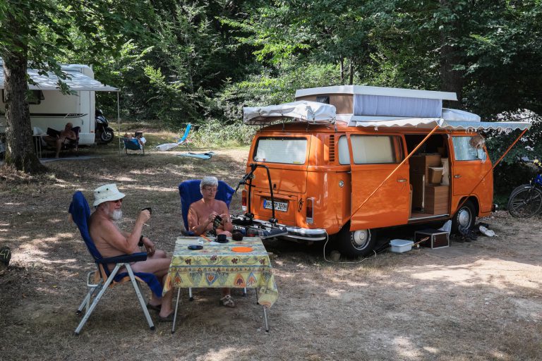 Naturistencamping Creuse Nature staanplaats 768x512