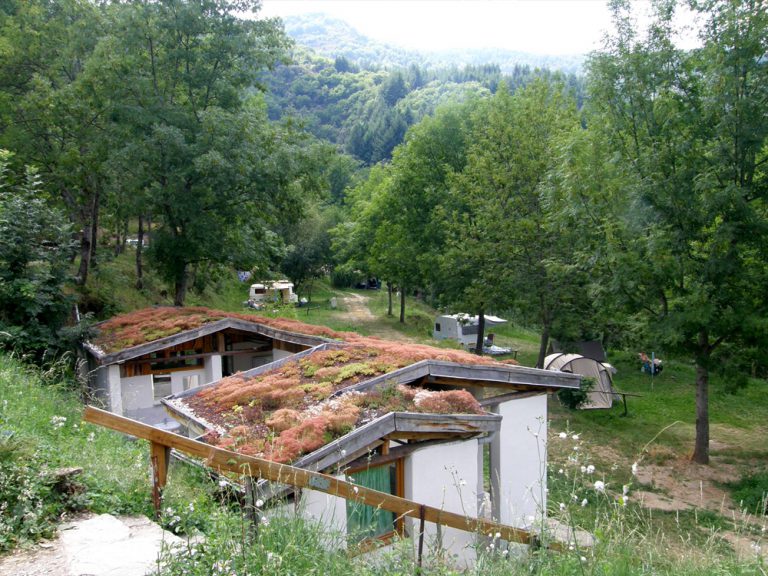 Naturistencamping La Combe de Ferrière ligging 768x576