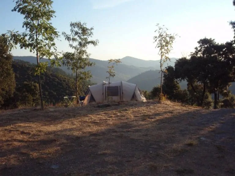 Naturistencamping La Combe de Ferrière staanplaats 768x576