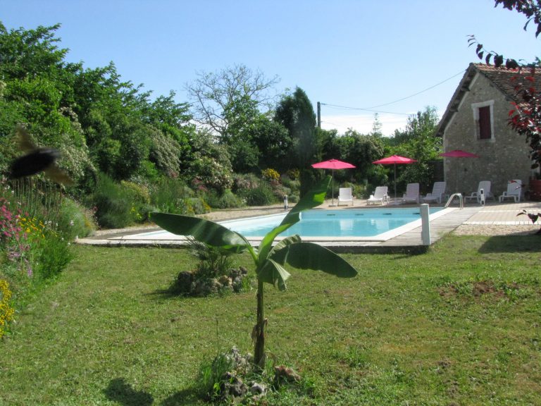 Naturistencamping Le Champ De Guiral zwembad 2 768x576
