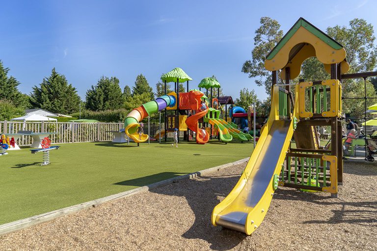 Camping Côte de Nacre speeltuin 768x512