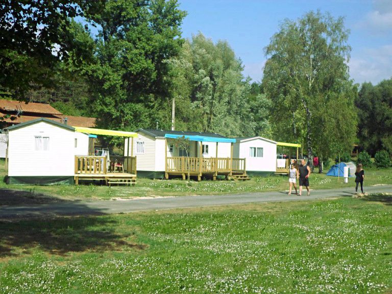 Camping De Civray stacaravan huren 768x576