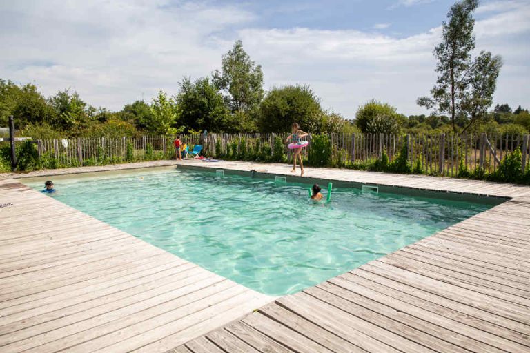 Camping La Jaurie zwembad 768x512