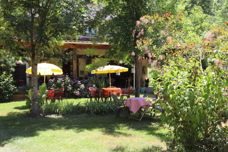 Camping La Prade terras 768x512