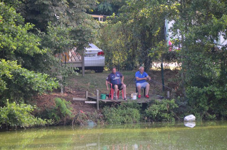 Camping La Venise Du Bocage vissen 768x509