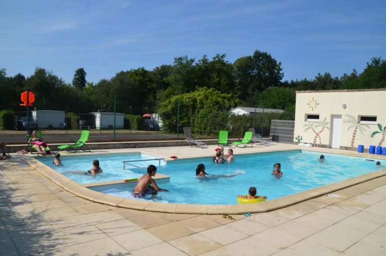 Camping La Venise Du Bocage zwembad 768x509
