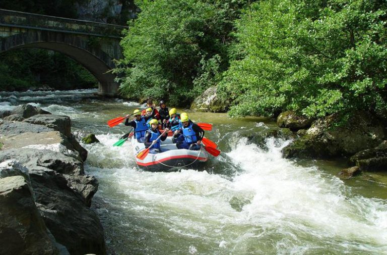 Camping Le Rotja raften 768x505