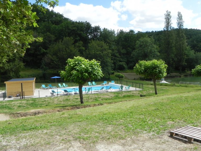 Camping Les 2 Lacs zwembad 768x576