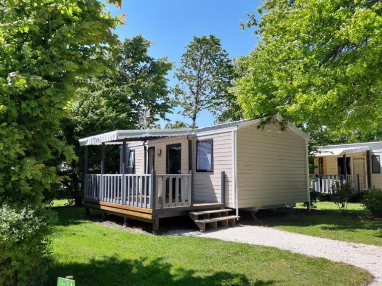 Camping Les Charmes stacaravan huren 768x576