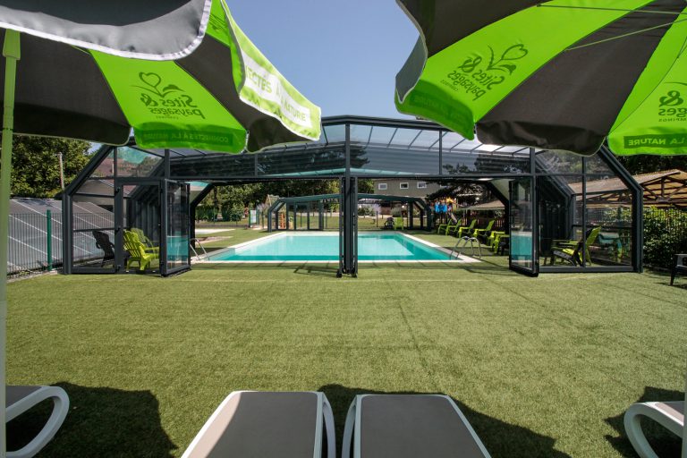 Camping Les Hirondelles zwembad 768x512