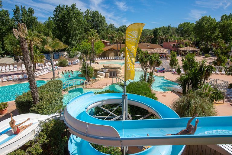 Camping Les Vagues glijbaan 768x512