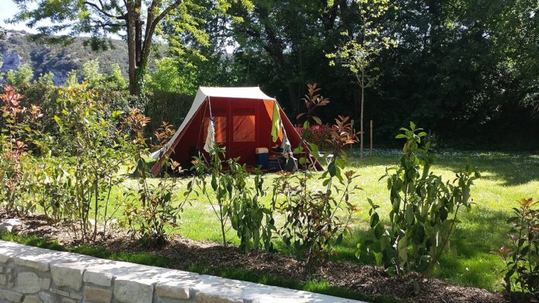 Camping Le Clapas Ardeche staanplaats 768x432