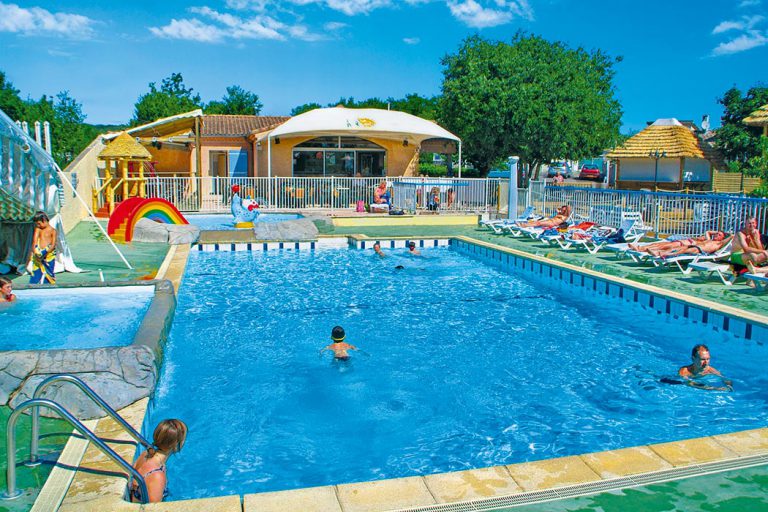 Camping Le Petit Bois Ardeche kleuterbad 768x512
