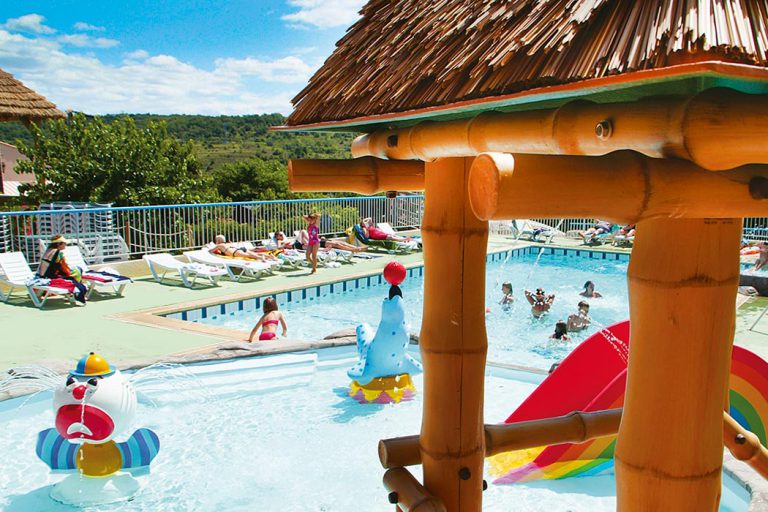 Camping Le Petit Bois Ardeche waterspeeltuin 768x512