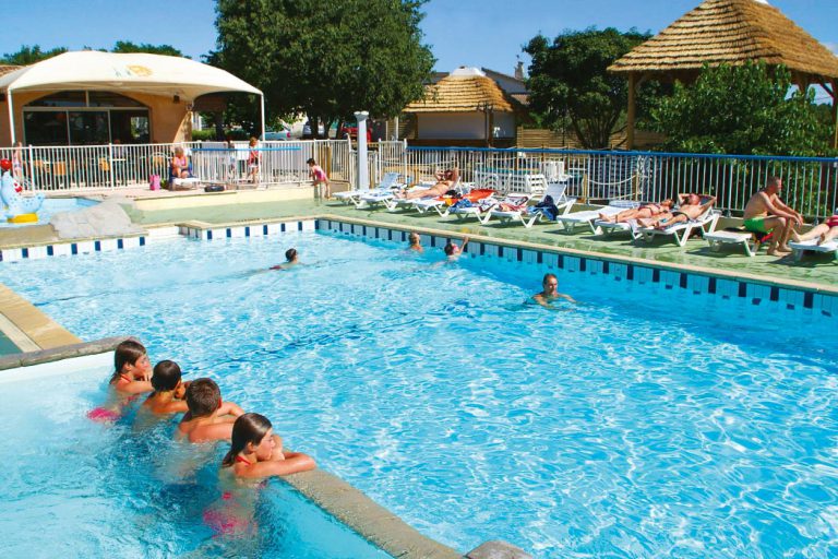 Camping Le Petit Bois Ardeche zwembad 768x512