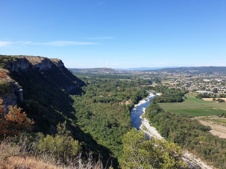 Camping Le Verger De Jastres ligging 768x576