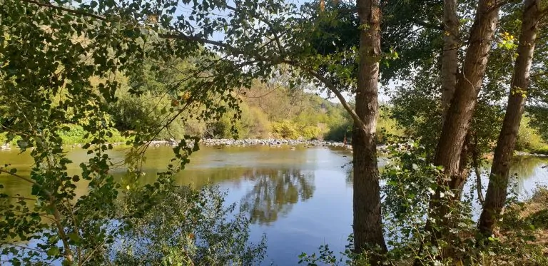 Camping Les Foulons Ardeche rivier Le Doux 768x373