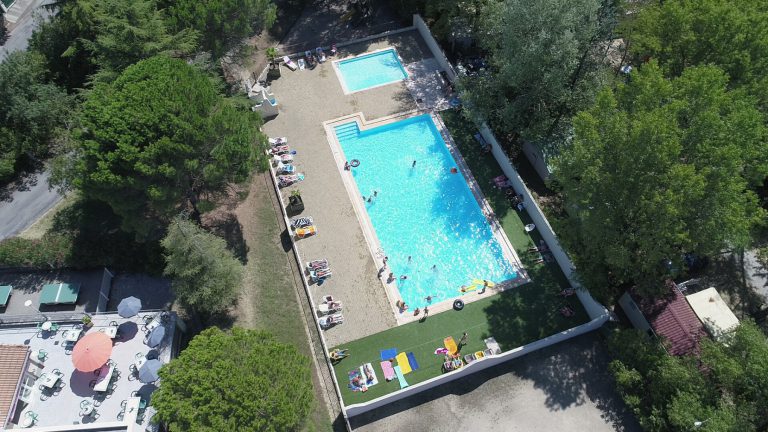 Camping Les Peupliers Ardeche overzicht 768x432