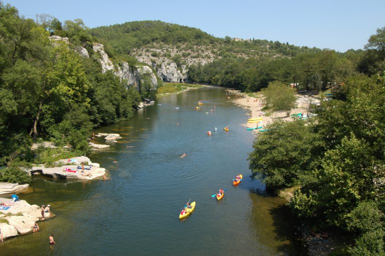 Camping Mazet Plage Ardeche kanovaren 768x511