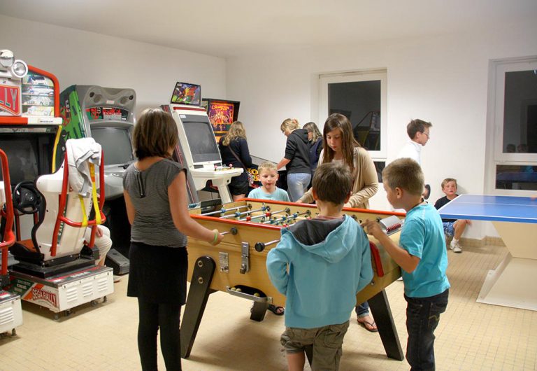 Camping la Renaudiere speelhal 768x530