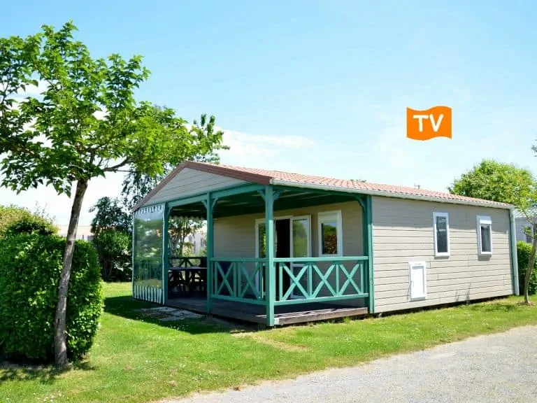 Camping Les Logeries Vendee chalet huren 768x576