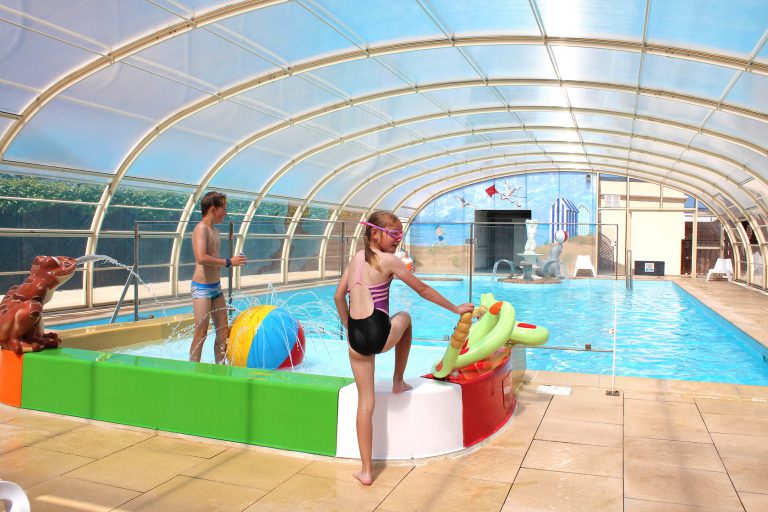 Camping Le Cormoran peuterbad 768x512