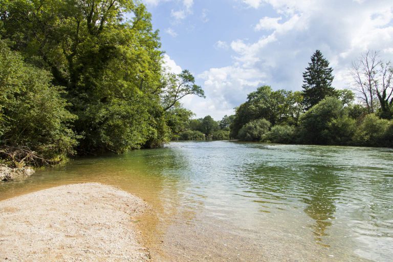 Camping Domaine de l Epinette rivier Ain 768x512