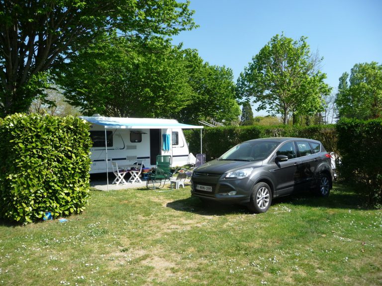 Camping Voiles d Anjou staanplaats 768x576