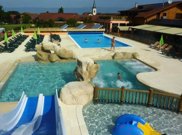 00000374778 1 768x573