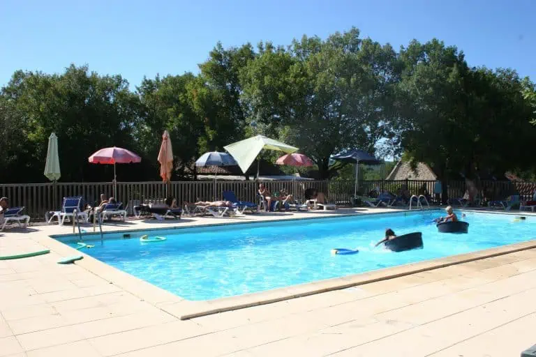 00000557699 1 768x512