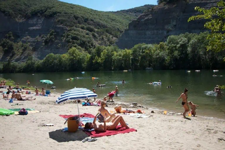 00000787907 1 768x512