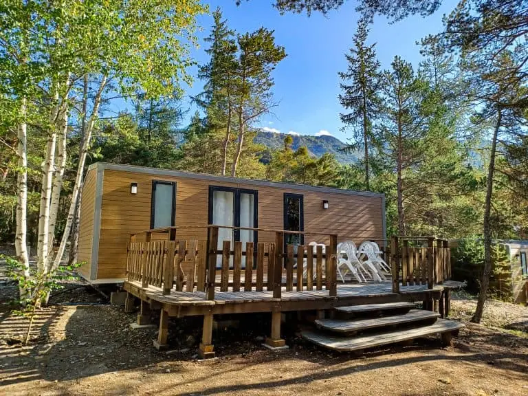 00000921421 1 768x576