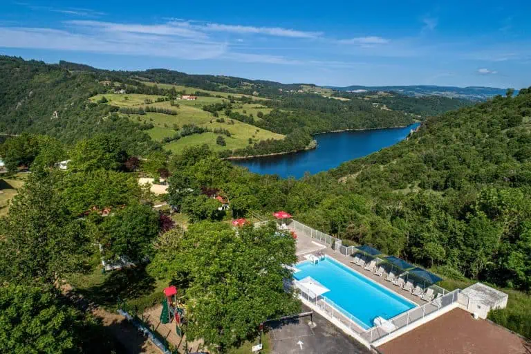 00000940560 1 scaled 768x512